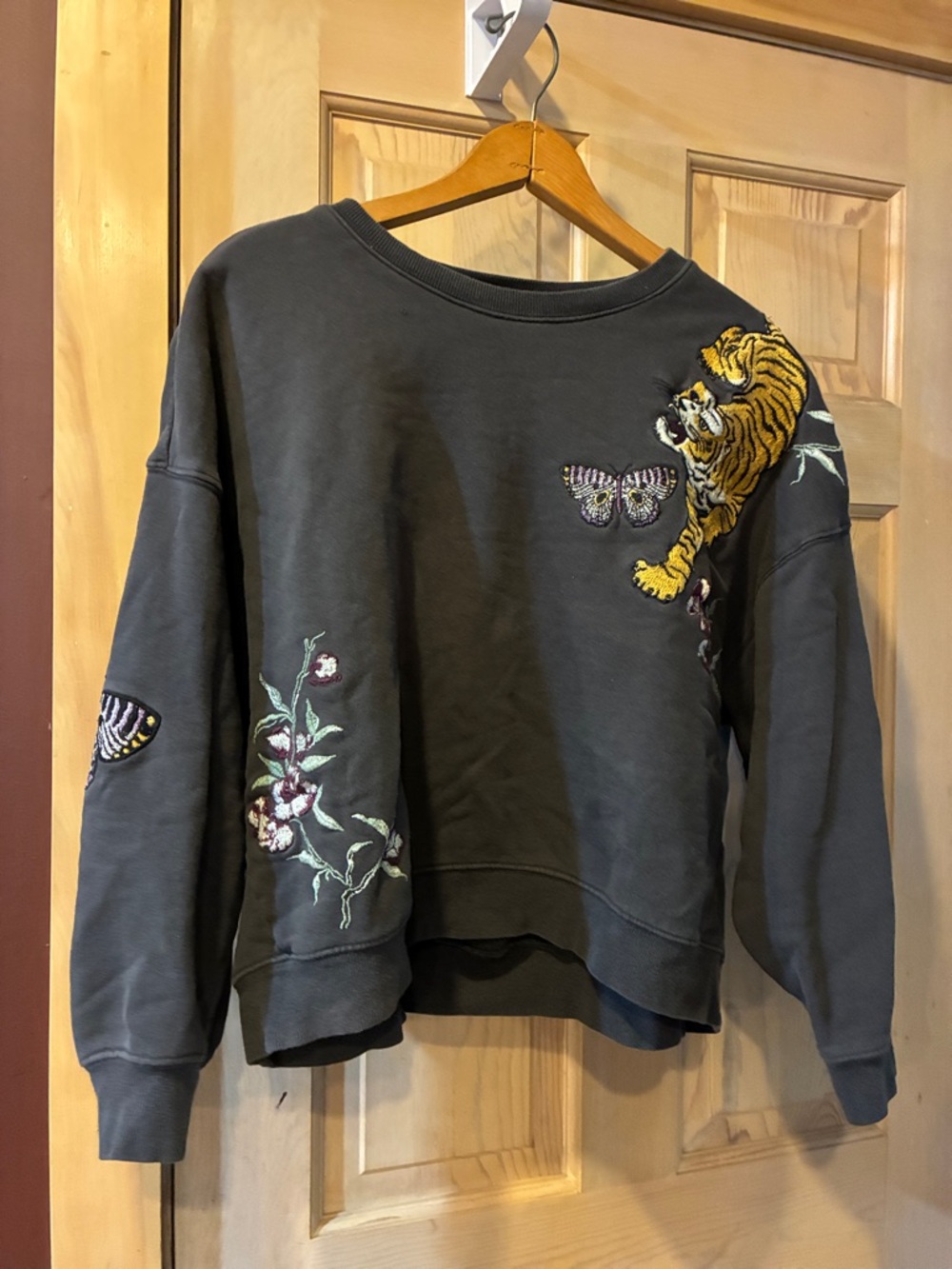 H&M Dark Gray Crewneck Sweatshirt with Embroidered Tiger and Floral Motifs
